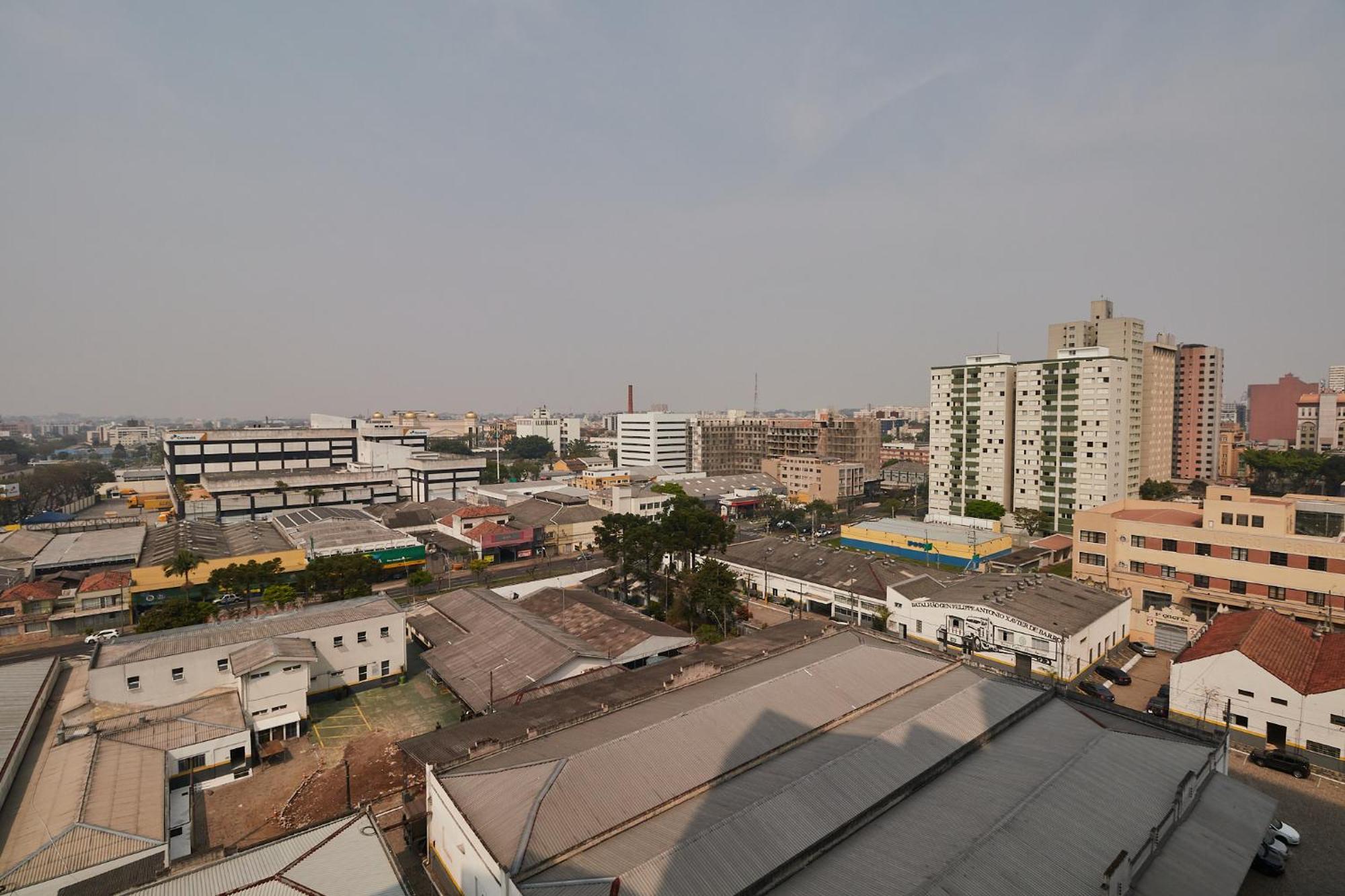 Estudio Aconchegante No Centro De Curitiba - Ar Condicio E Localizacao Perfeita! Kültér fotó